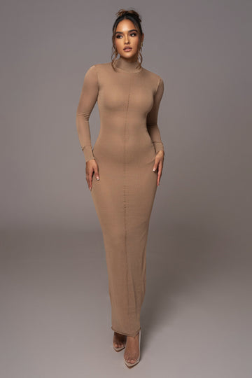 Vestido Maxi Fame Camel